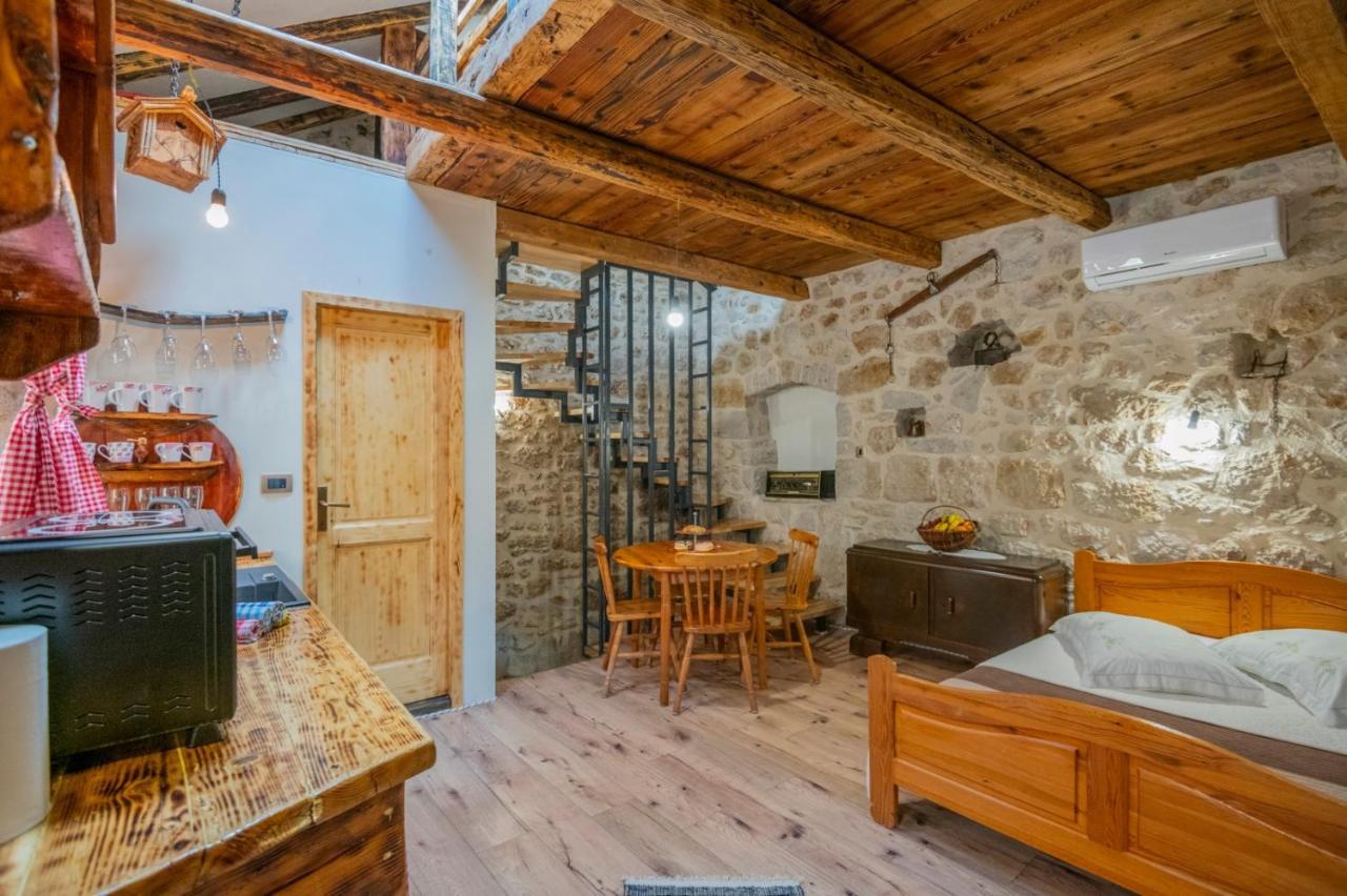 The Old Stable 1861 Villa Imotski Buitenkant foto