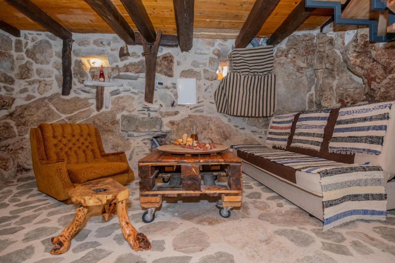 The Old Stable 1861 Villa Imotski Buitenkant foto